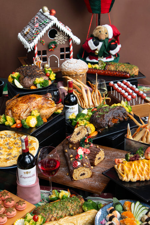 A Christmas Experience at The Courtyard